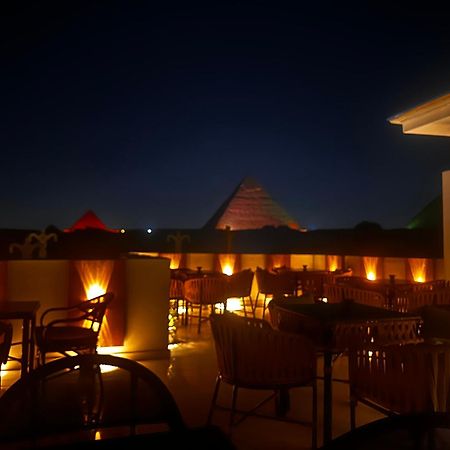 Hotel Pyramids On The Spot View Kafret el-Gabal Esterno foto