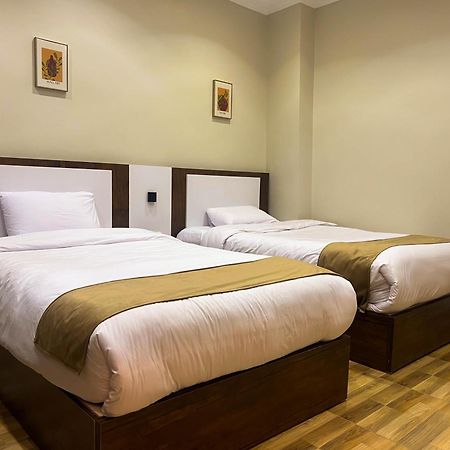 Hotel Pyramids On The Spot View Kafret el-Gabal Esterno foto