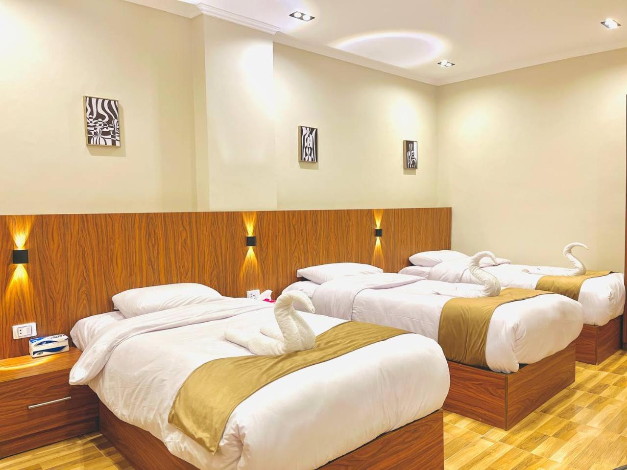 Hotel Pyramids On The Spot View Kafret el-Gabal Esterno foto